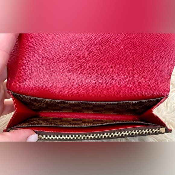 SOLD Authentic Louis Vuitton Emilie Wallet in Brown Damier - Picture 4 of 6